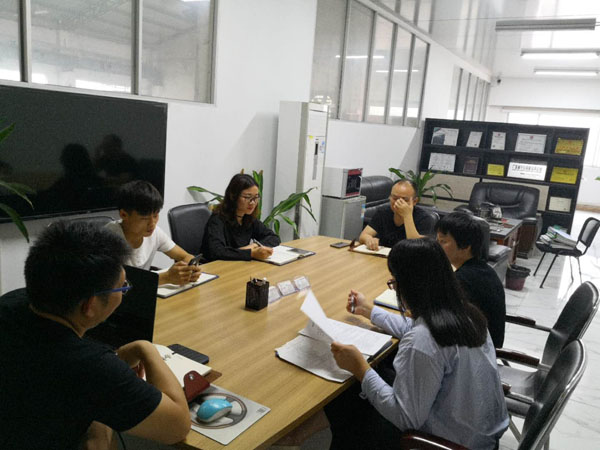 【鹽酸儲(chǔ)罐廠家】調(diào)整定位，滿足客戶需求實(shí)現(xiàn)自身價(jià)值